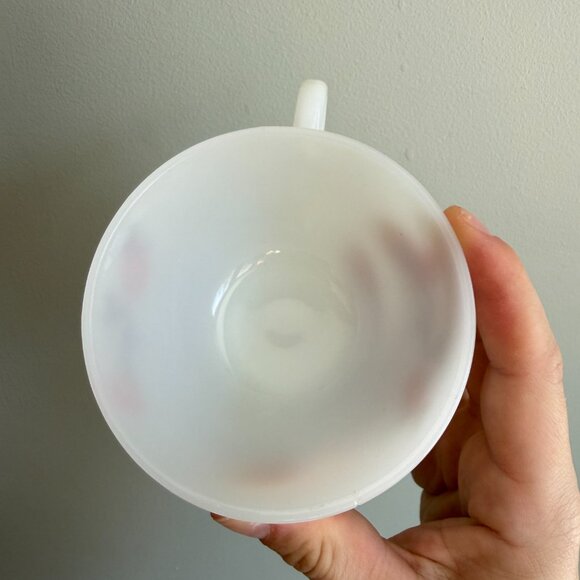 Vintage Fire King 2 Set Fleurette Ovenware Milk Glass Cups - Picture 7 of 9